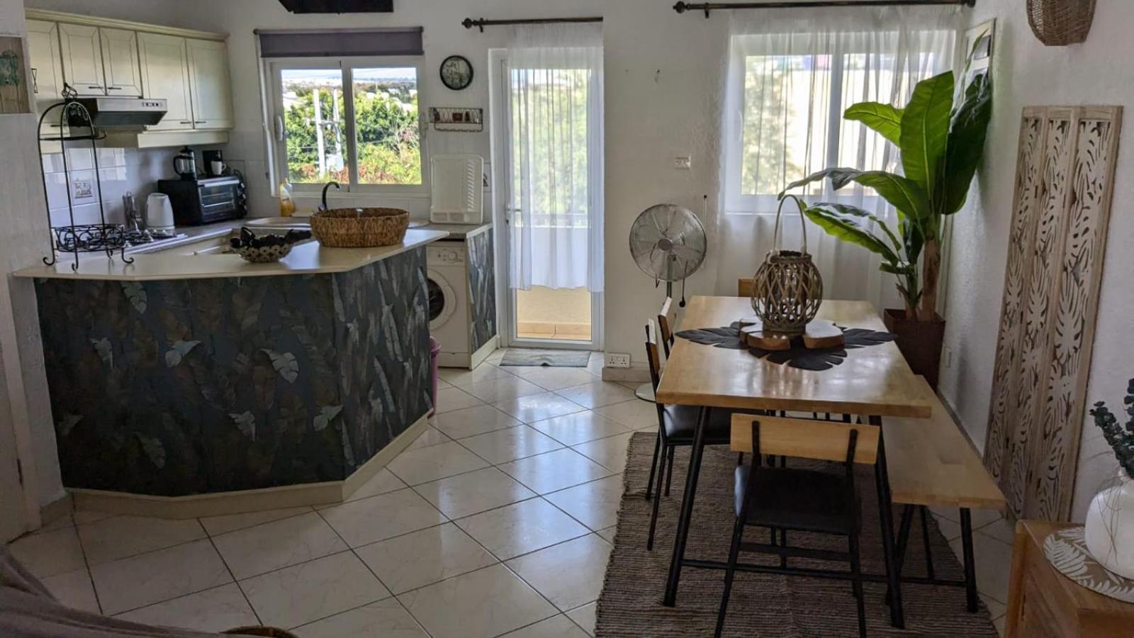 Charming Apartment Close To Beach & Amenities - Appartement De Charme Proche Plage Flic en Flac Exterior photo